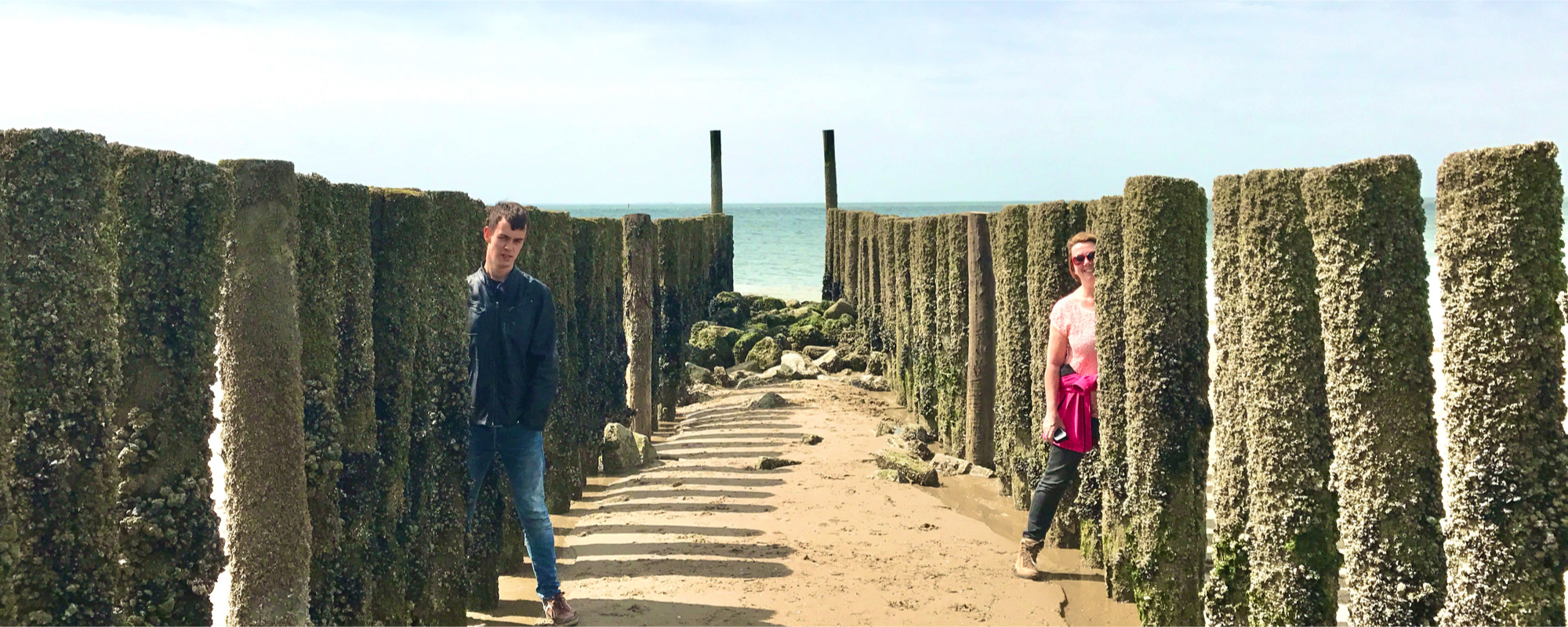 Sander en Monique tussen golfbrekers