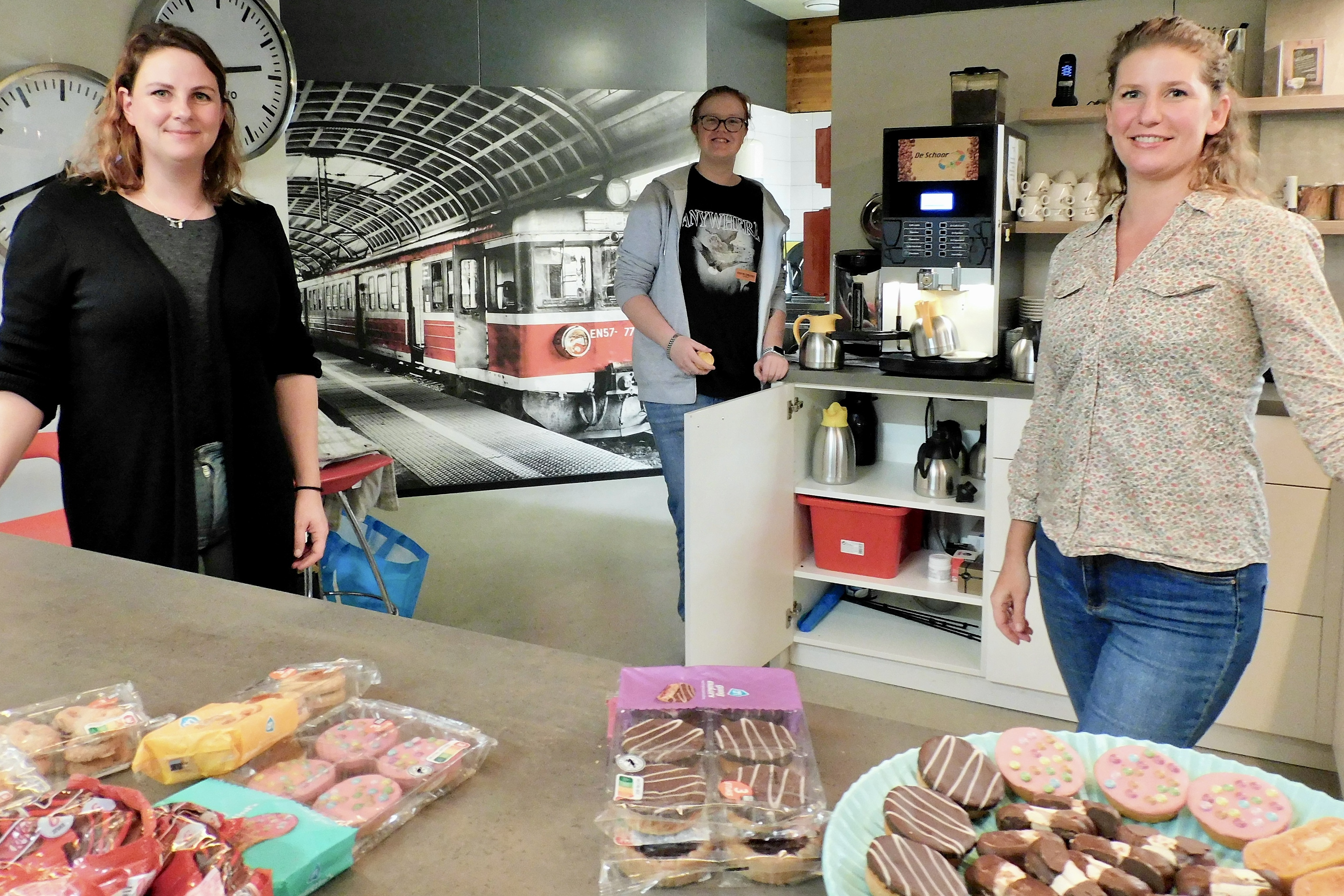 Koffie, thee en koek genoeg!