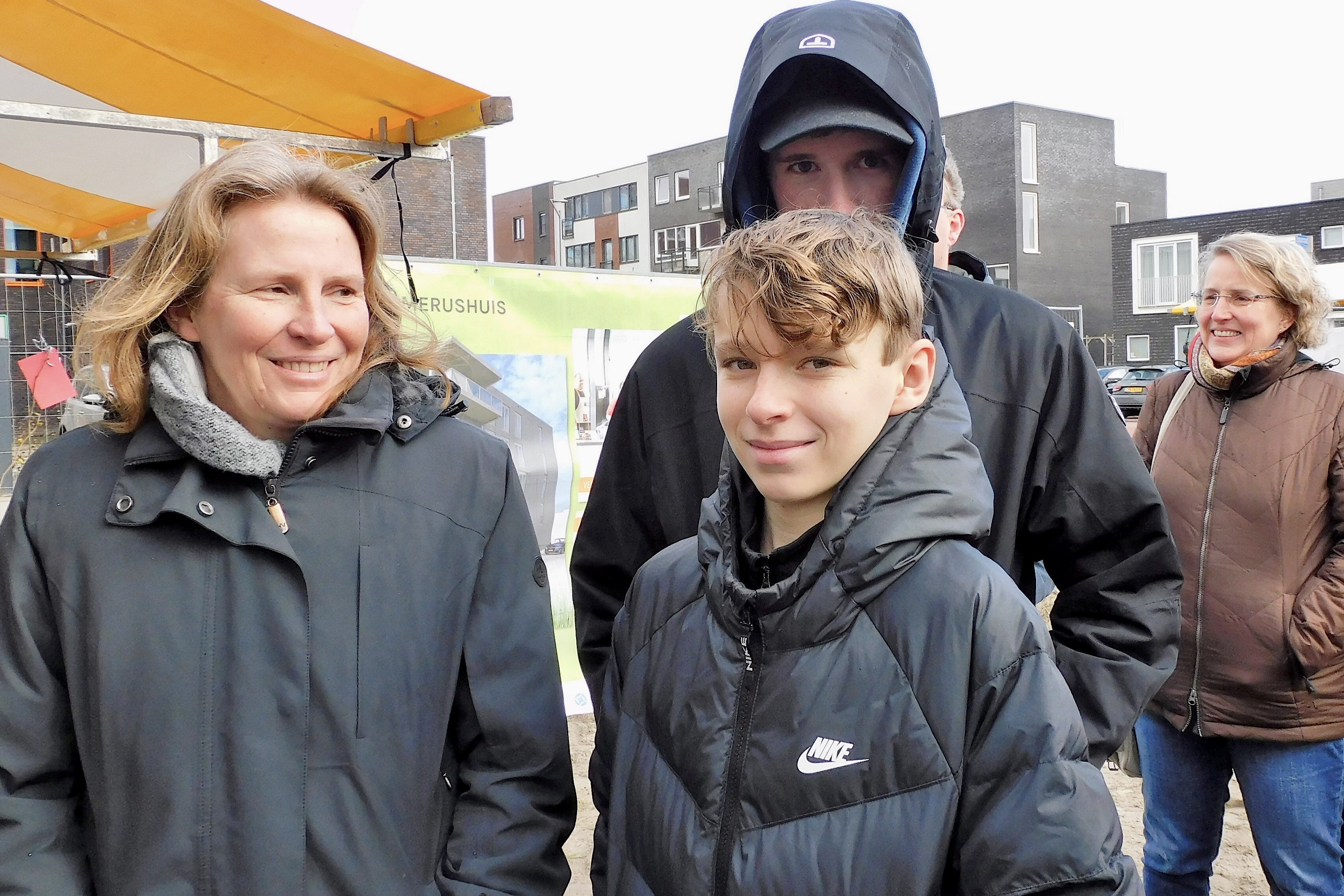 Foto buurtfeest startbouw