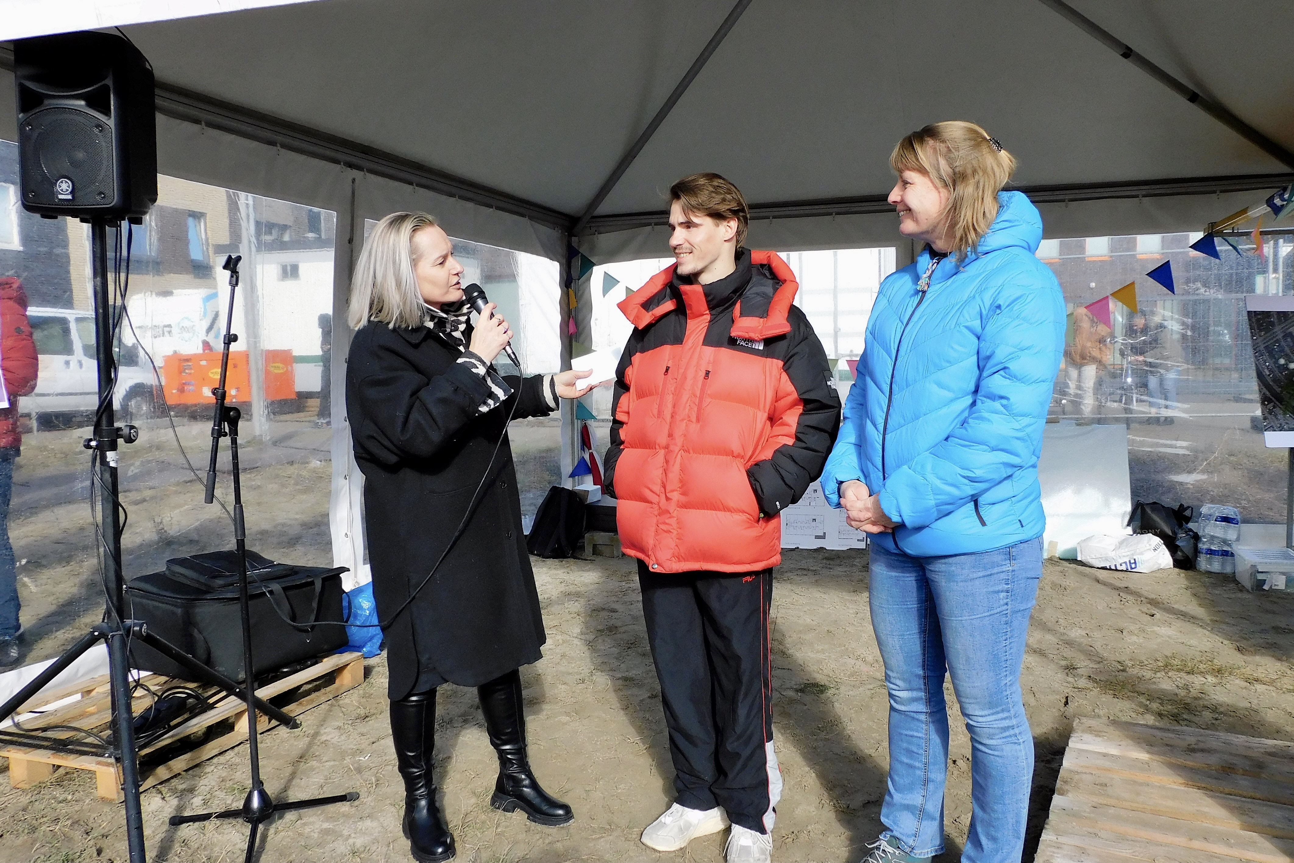 Foto buurtfeest startbouw