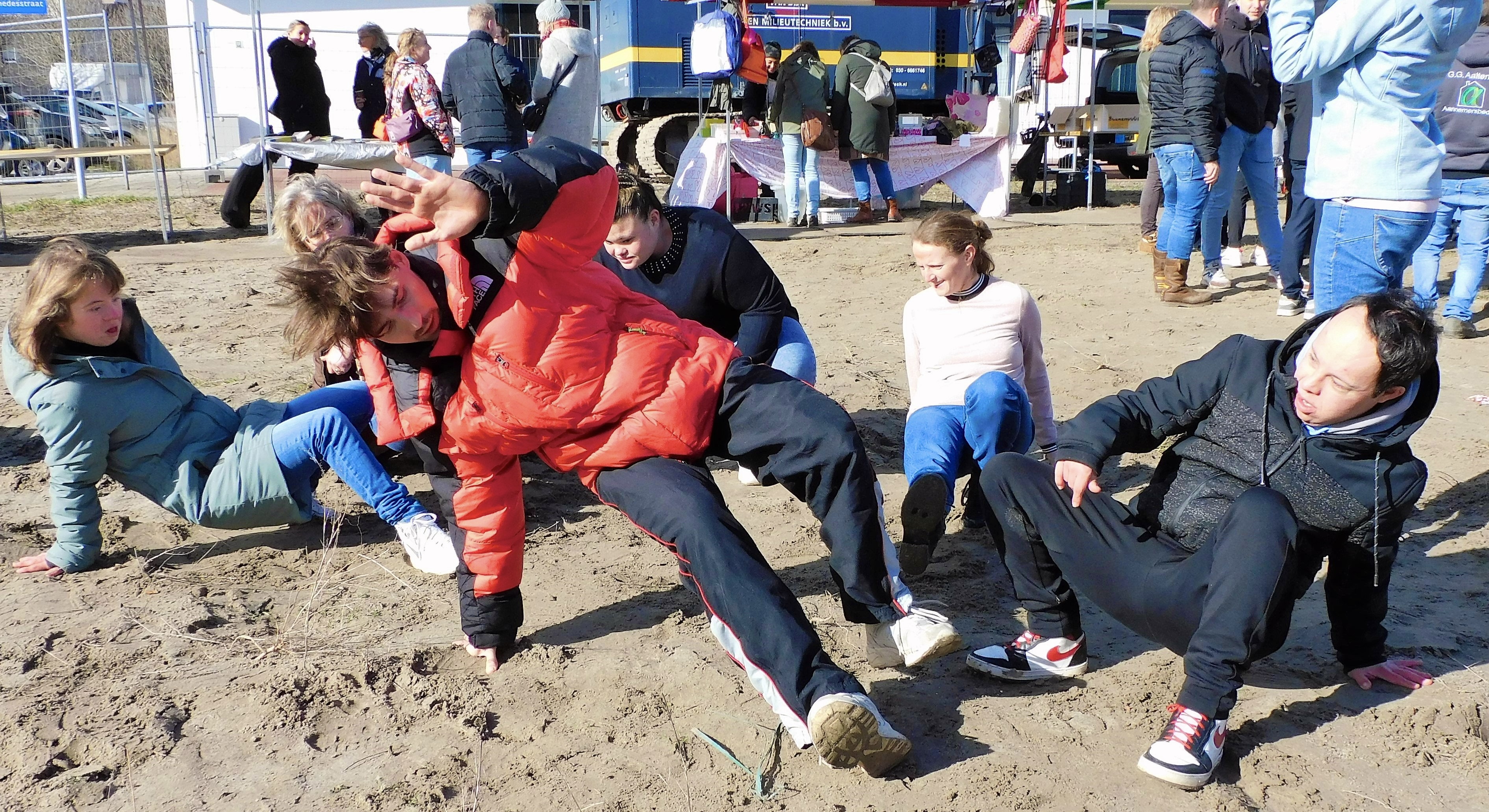 Foto buurtfeest startbouw