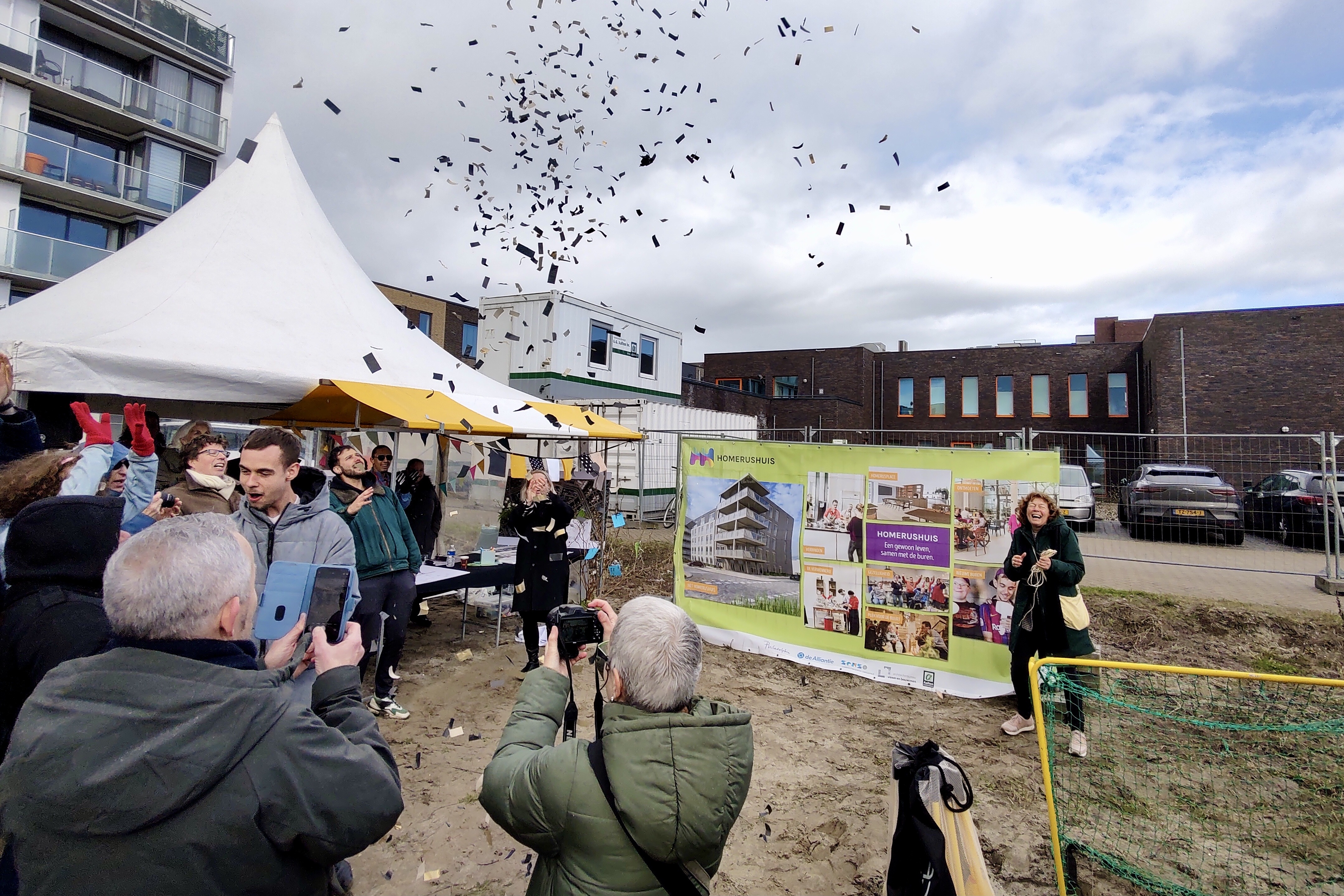 Foto buurtfeest startbouw