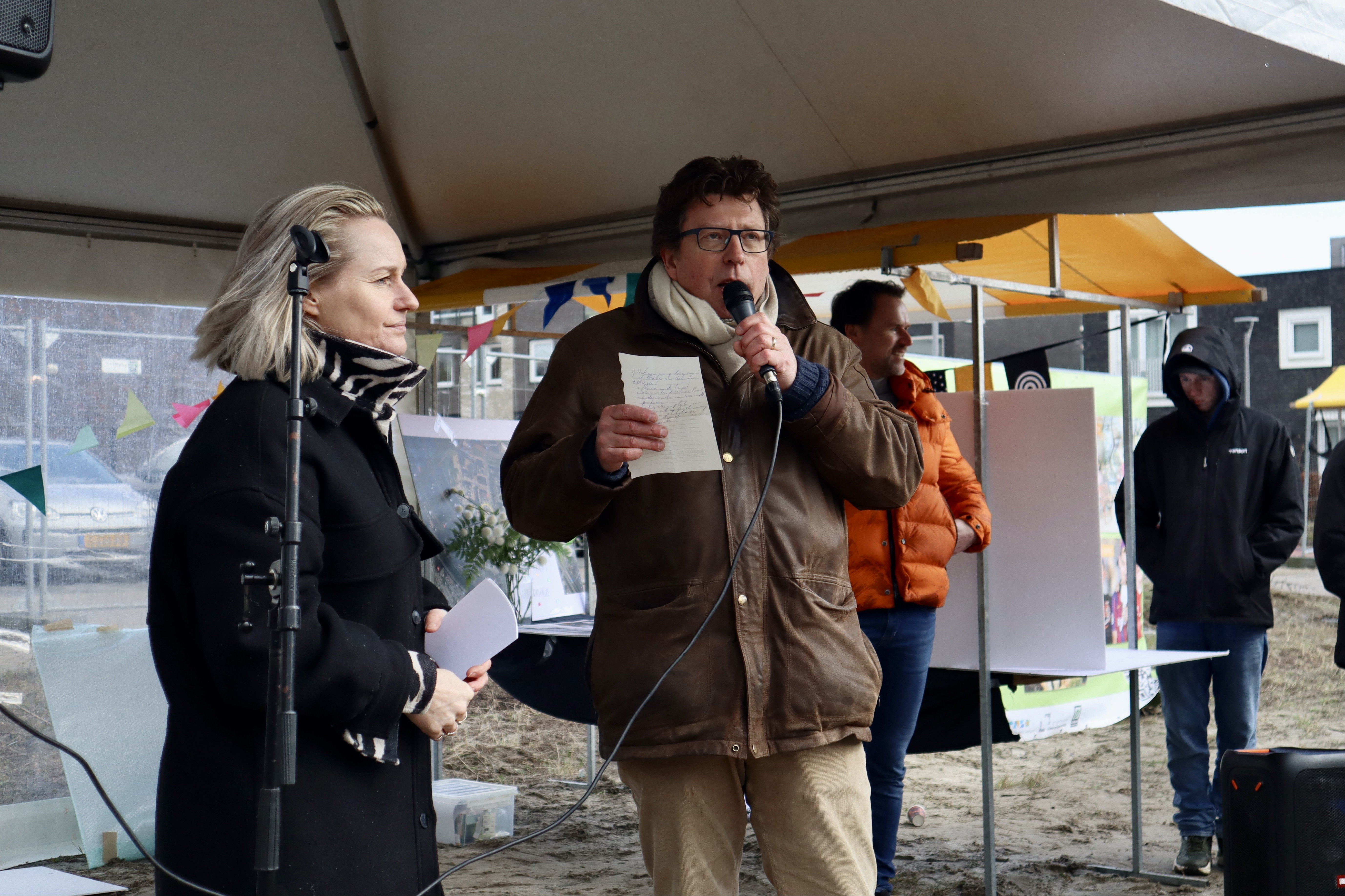 Foto buurtfeest startbouw