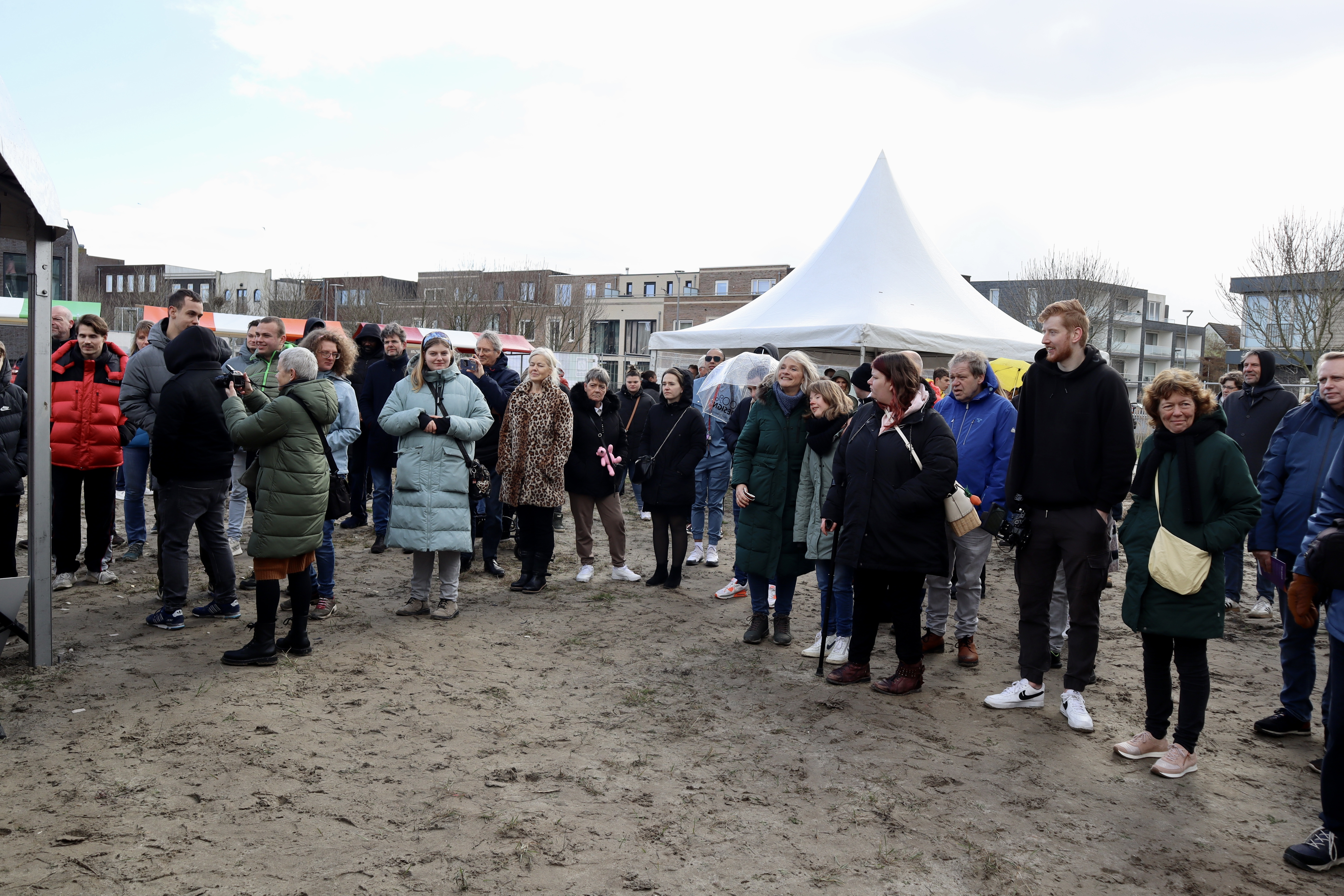 Foto buurtfeest startbouw
