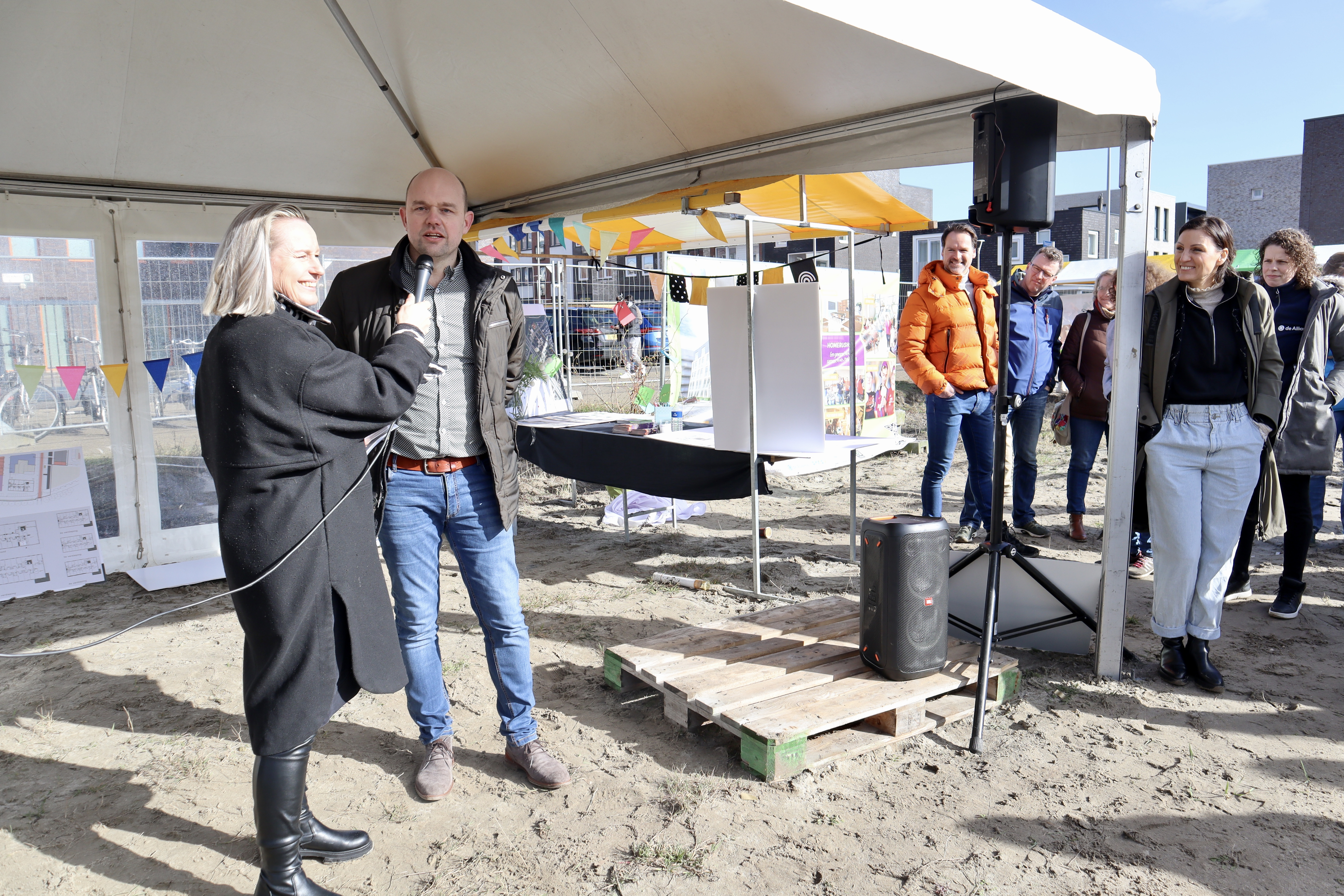 Foto buurtfeest startbouw