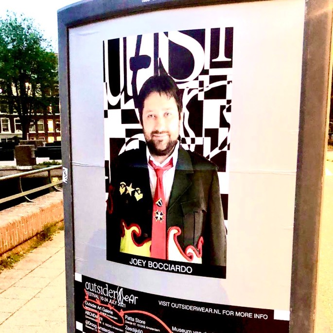 Foto van Joey op een poster