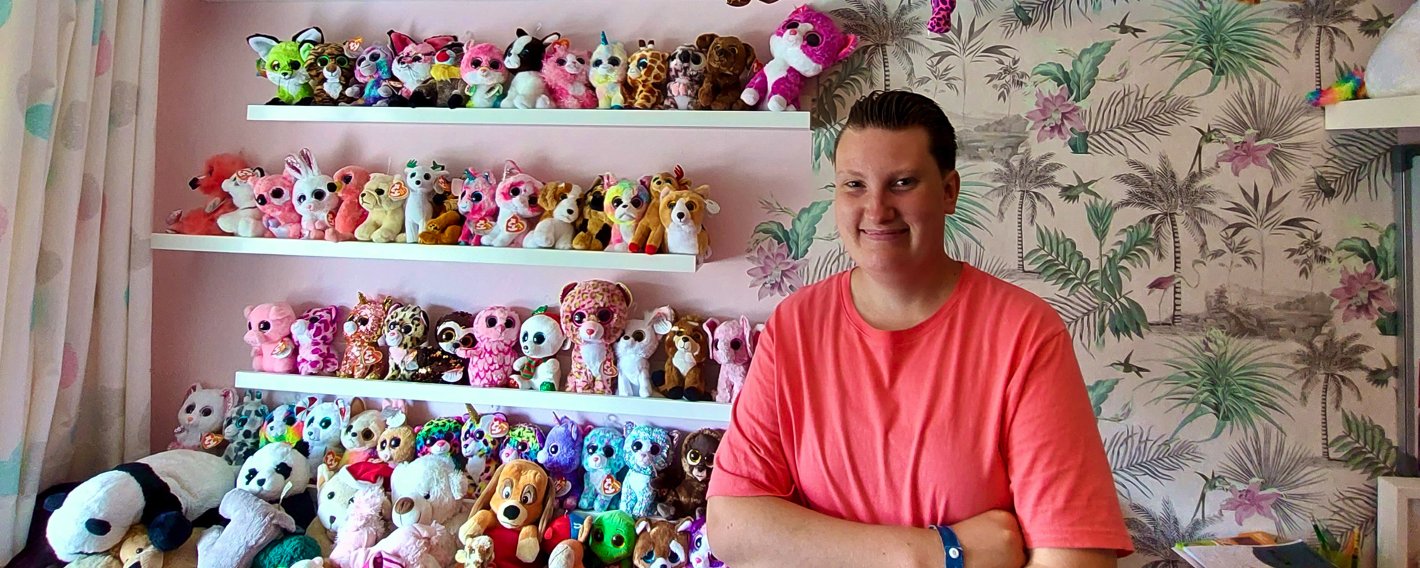 Ivanka met haar verzameling Ty Beanie Boo knuffels