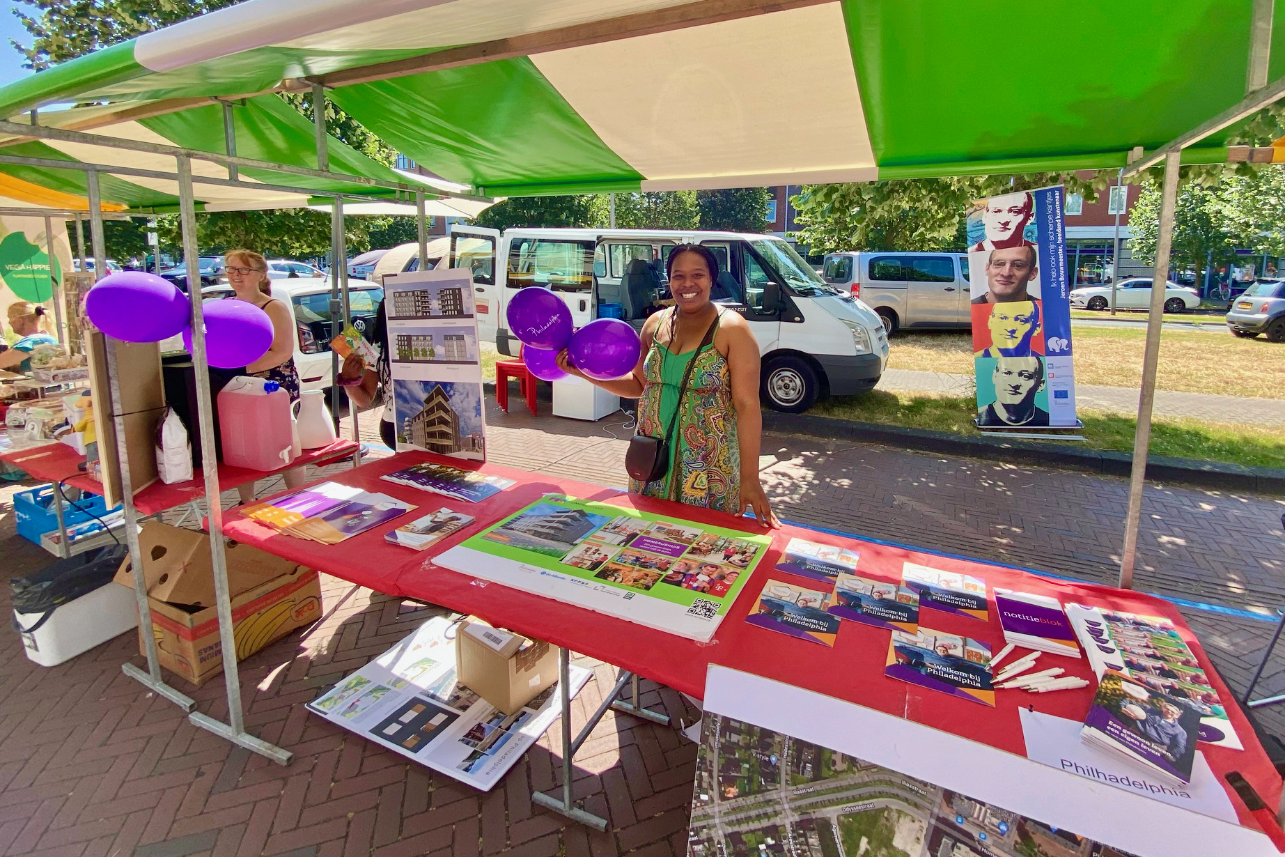 De marktkraam van het Homerushuis op het Tomatensoepfestival