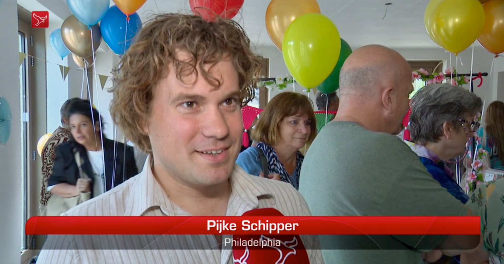 Pijke Schipper wordt geïnterviewd